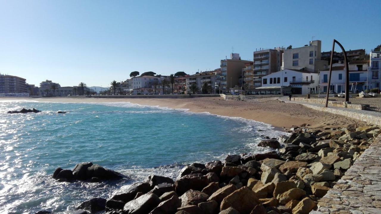 Puerto Costa Brava Apartments Бланес Экстерьер фото